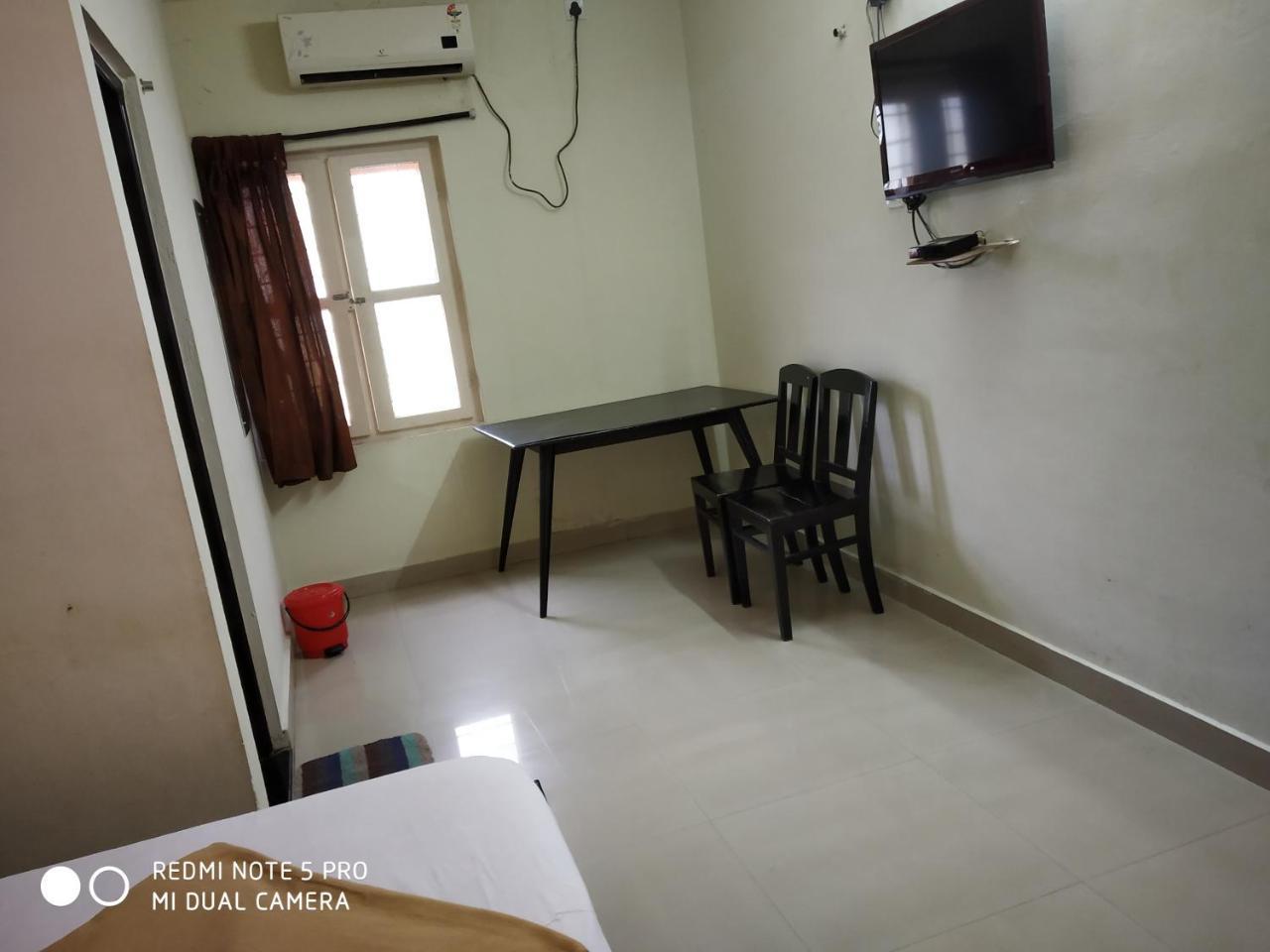 Hotel Woodlands Chottanikara Dış mekan fotoğraf