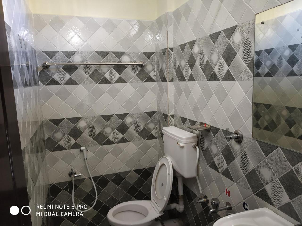 Hotel Woodlands Chottanikara Dış mekan fotoğraf